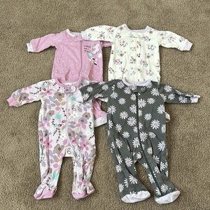 Like New Purple floral Gerber’s Baby Preemie sleepers lot (includes 4)